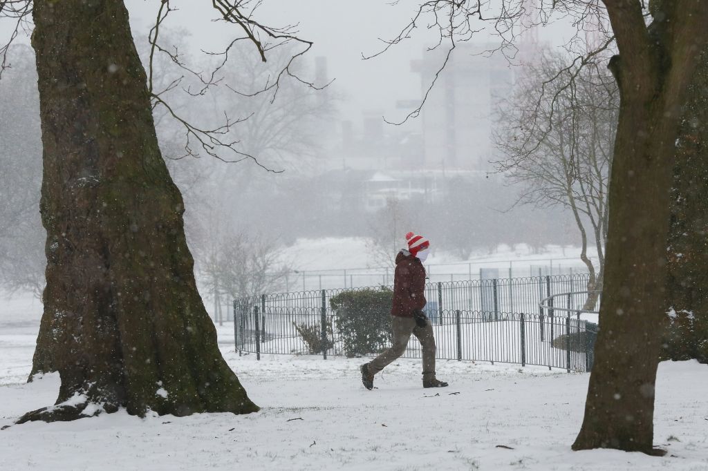 Snowfall in London