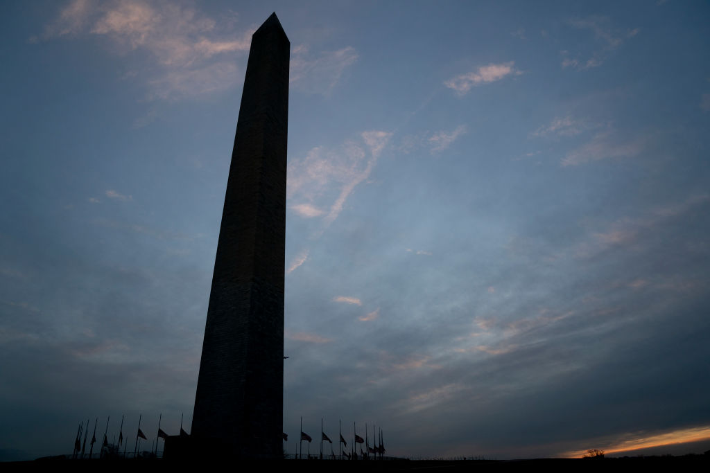 Washington Monument Temporarily Closes Down